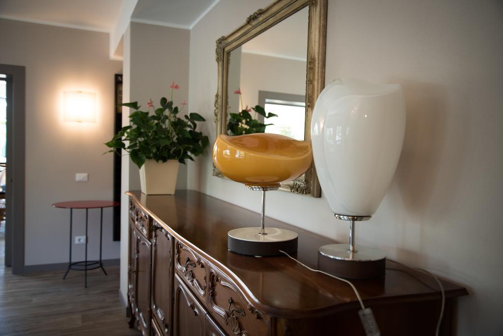 B&B La Dimora Del Garda Sirmione Exteriör bild